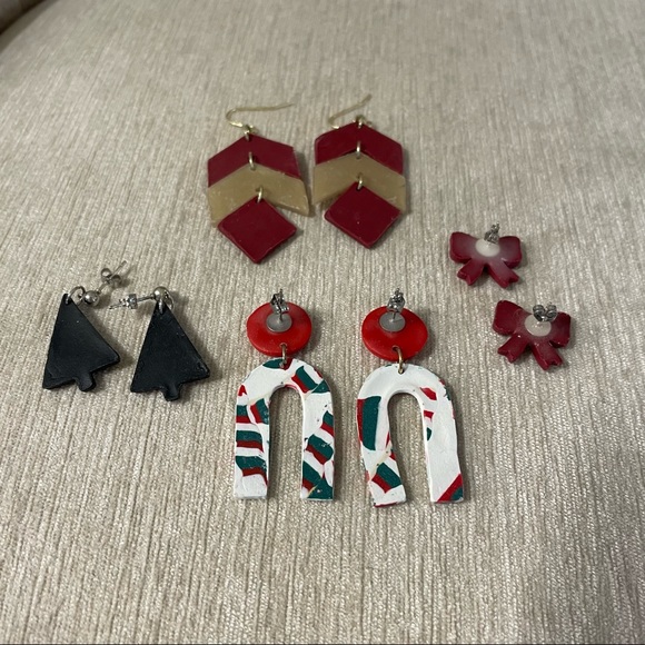 Set of 4 Handmade Polymer Clay Earring Set
Holiday/ Christmas Theme - Red - Picture 4 of 6